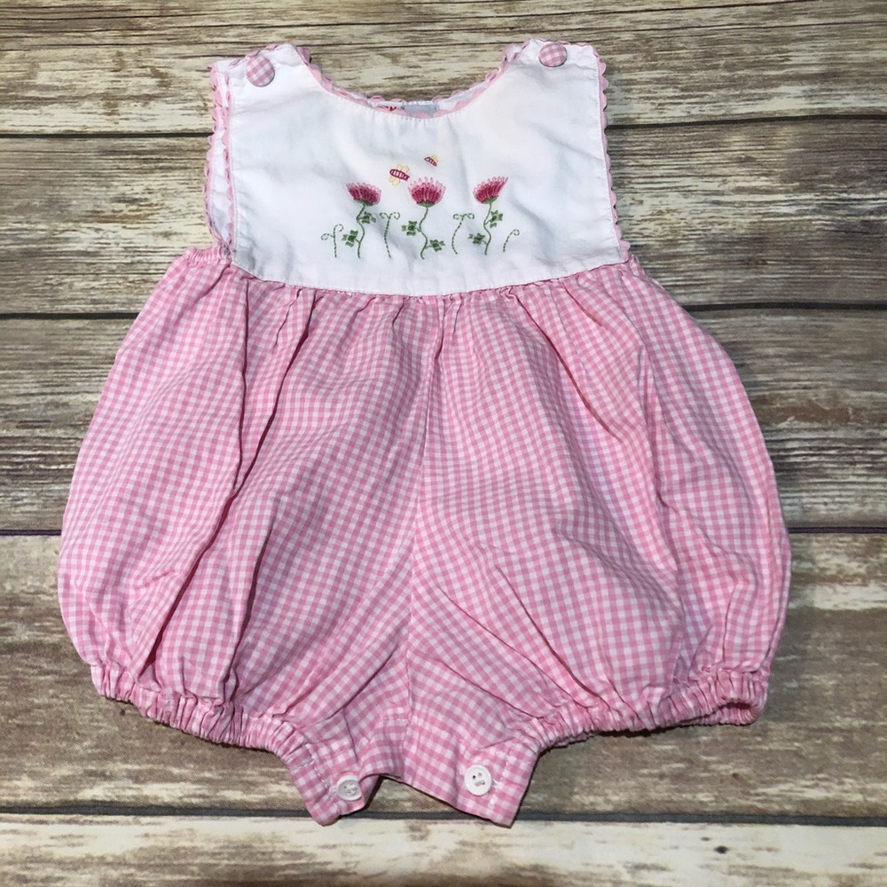 Orient expressed pink bubble